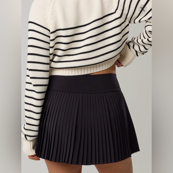 Offline Aerie Black All Aces Tennis pleated Skort SZ L Activewear athleisure - Picture 4 of 13